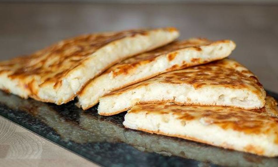 Рецепт быстрых хачапури на кефире с брынзой