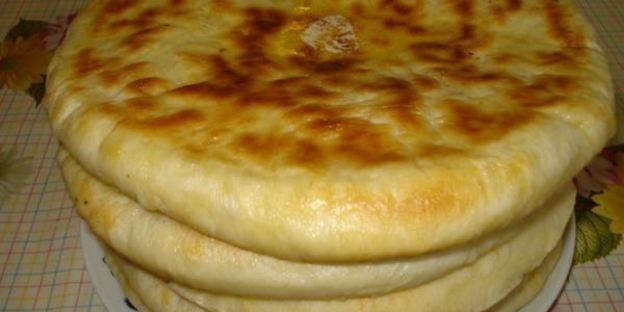 домашние хачапури с 2 видами сыра