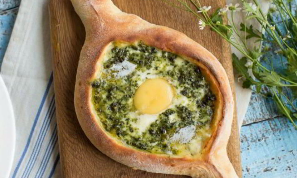 Рецепт хачапури — лодочки со шпинатом