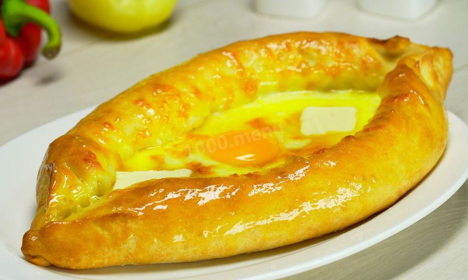 Рецепт хачапури по-аджарски с сулугуни