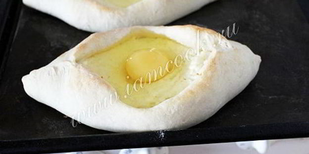 хачапури по-аджарски