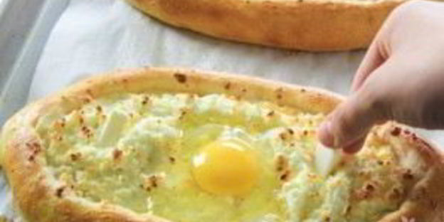 хачапури по-грузински с сыром