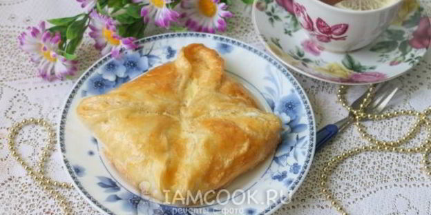 хачапури с сыром из слоеного теста