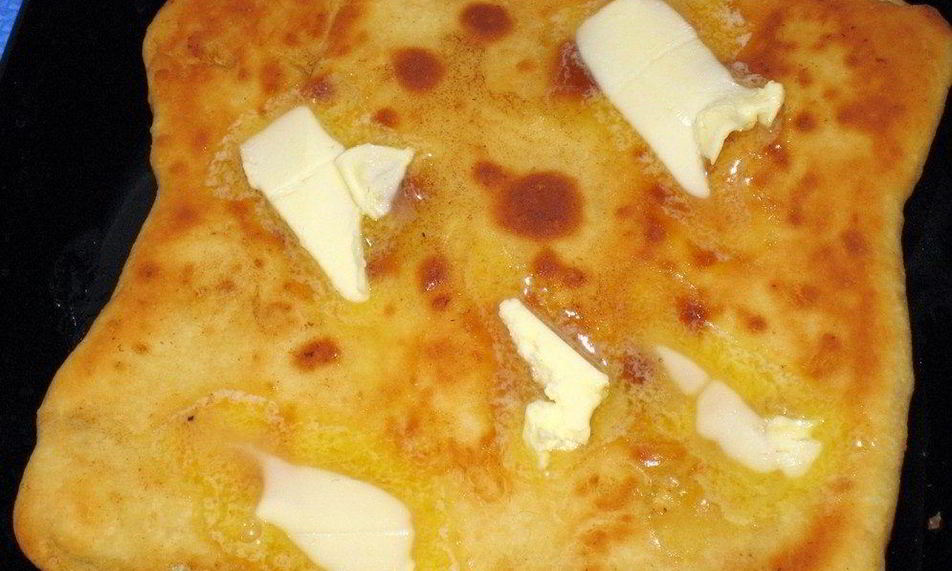Рецепт хачапури с сыром на сковороде