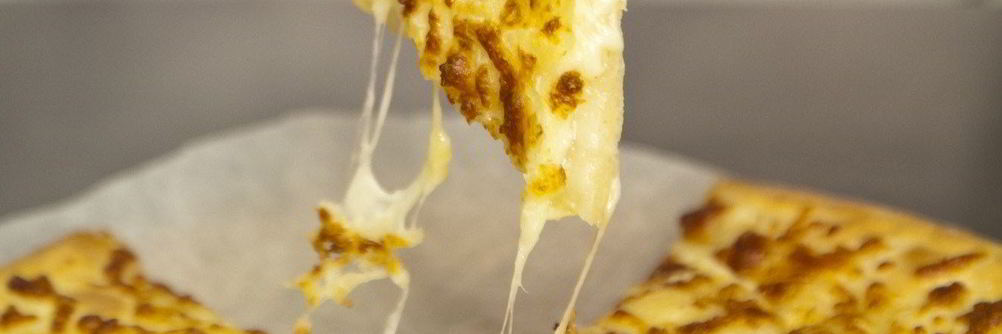 Хачапури с сыром сулугуни