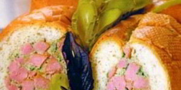 багет с начинкой