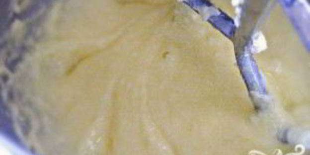 банановый хлеб с корицей и орехами