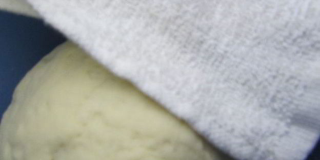 чесночный хлеб с шалфеем