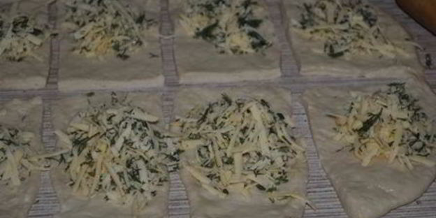 хлеб роза с сыром и укропом