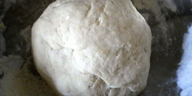 хлеб с начинкой из бекона и перца