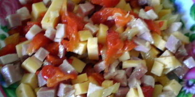 хлеб с начинкой из бекона и перца