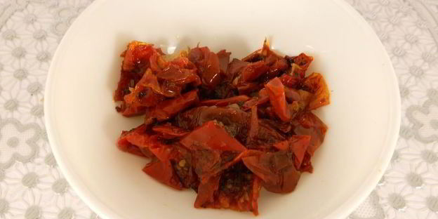 хлеб с отрубями и вялеными помидорами в хлебопечке