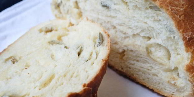 хлеб с тыквенными семечками