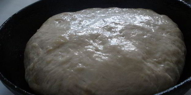 хлеб со смальцем и луком