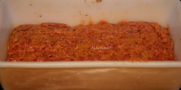 мясной хлеб с кукурузным слоем