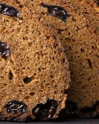 Ржаной хлеб с сухофруктами