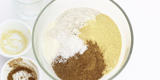 тонкие ржаные хлебцы с отрубями и льняной мукой