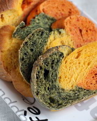 Трехцветный хлеб