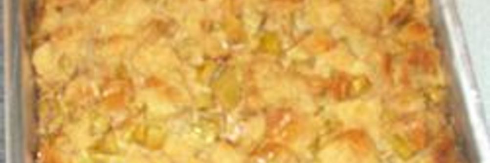 Запеканка из хлеба с ревенем