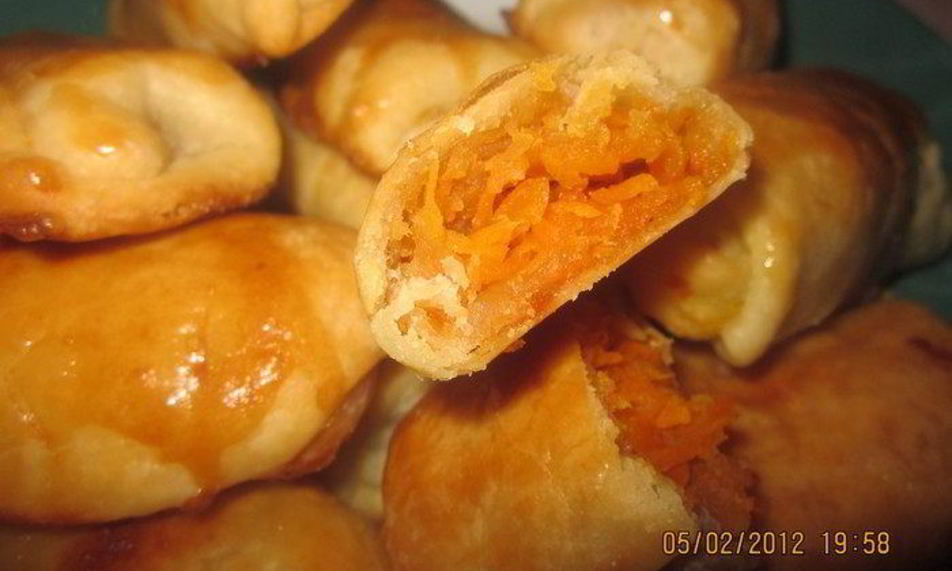 Рецепт конвертиков с морковкой и яблоком