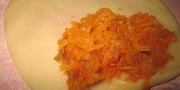 конвертики с морковкой и яблоком