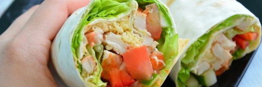 Курица с овощами в лаваше