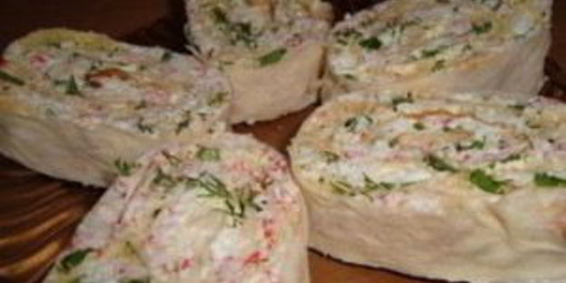 лаваш с крабовыми палочками и сыром