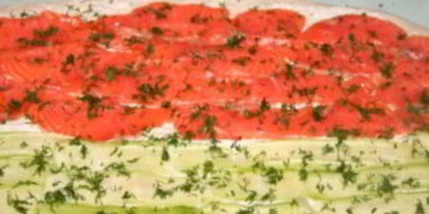 лаваш с рыбой и огурцом