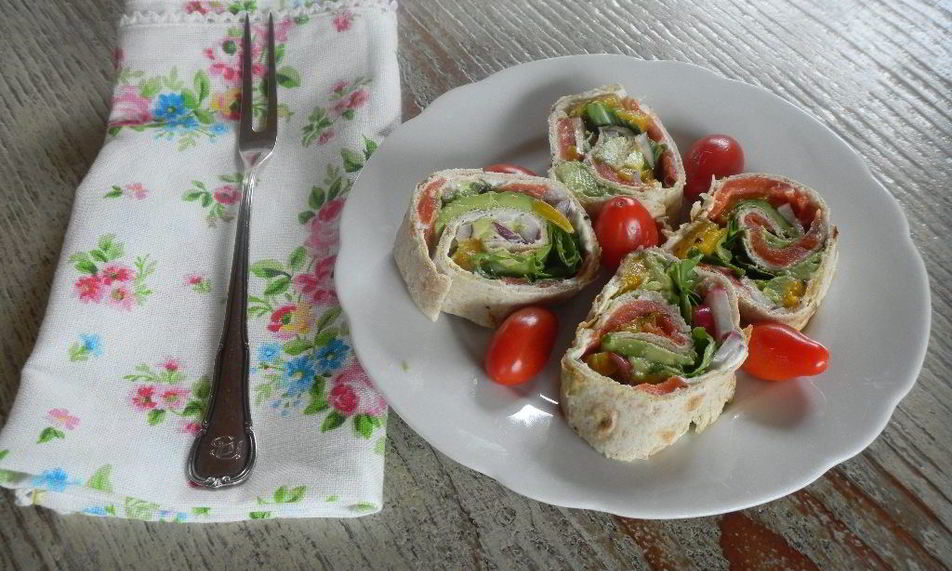 Рецепт лаваша с семгой и огурцом