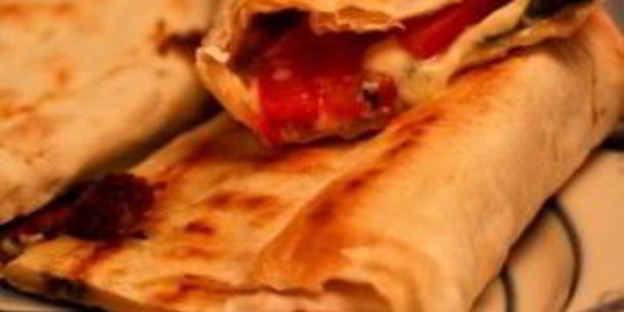 лаваш с сулугуни и кинзой