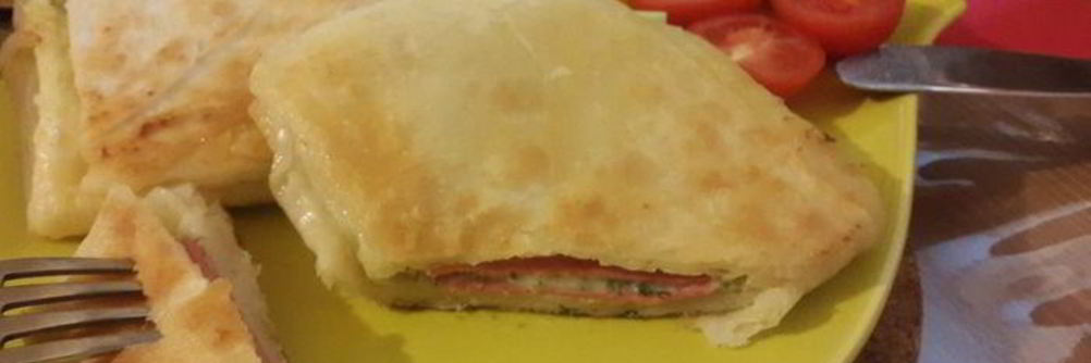 Лаваш с сыром и зеленью