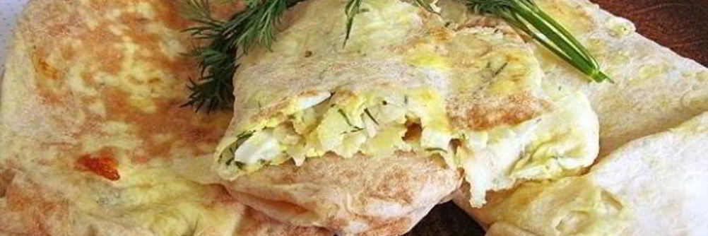 Лаваш с сыром, яйцом и зеленью