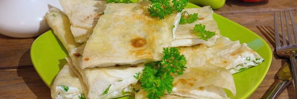 Лаваш с творогом в духовке