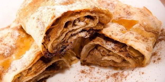 лаваш со сгущенкой и орехами