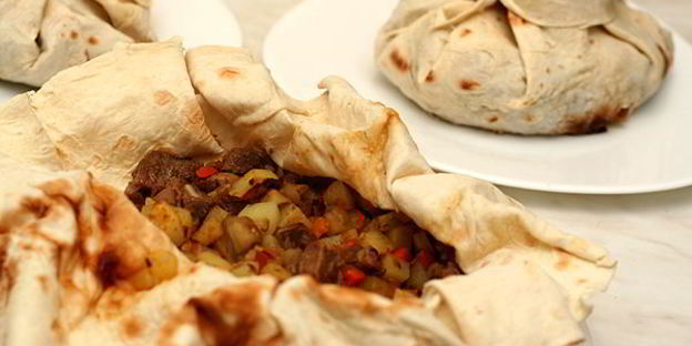 мясо в армянском лаваше