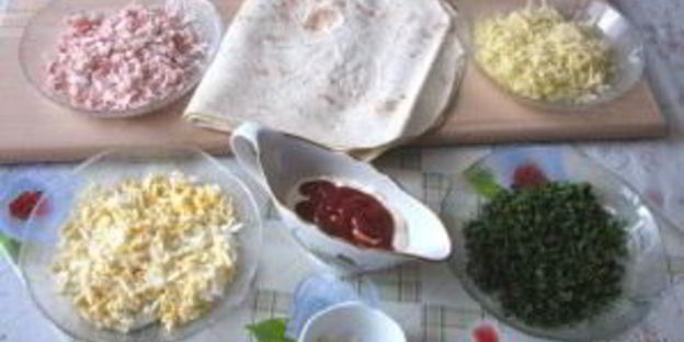 рулеты из лаваша с крабовыми палочками