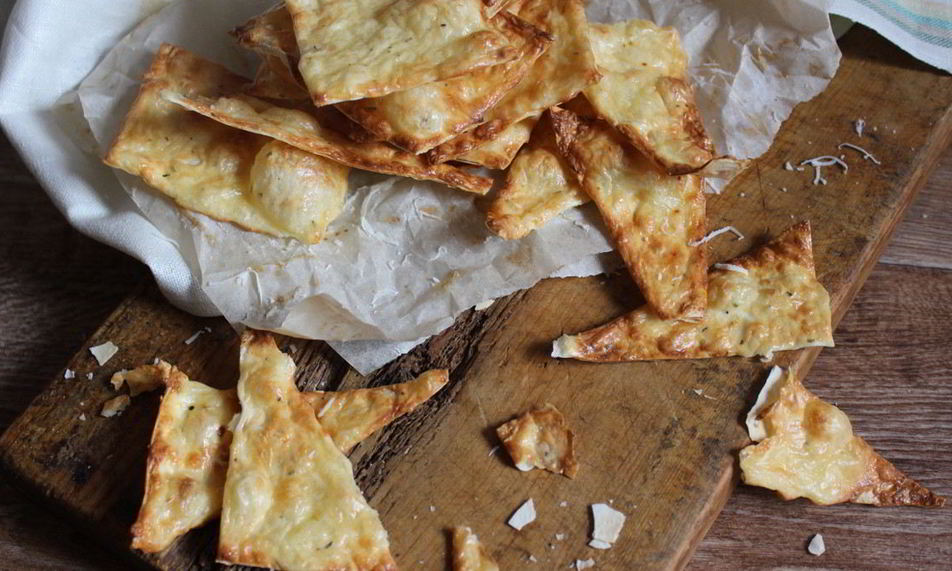 Рецепт сырных чипсов из лаваша