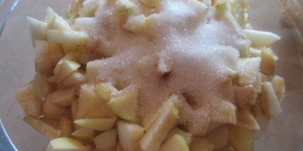 яблоки в лаваше