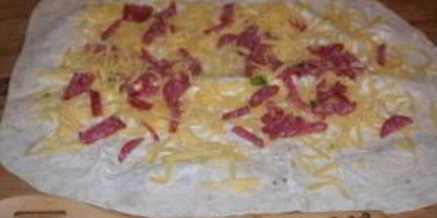 закуска из лаваша с корейской морковкой