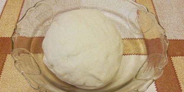 балык экмек — лепешка с рыбой и овощами