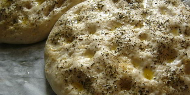 фокачча на минеральной воде