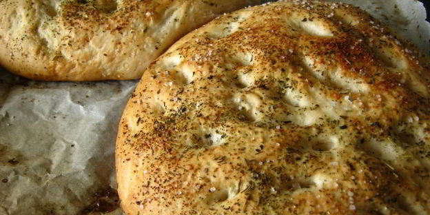 фокачча на минеральной воде