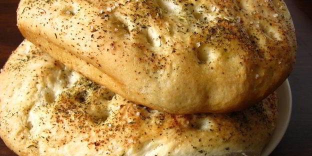 фокачча на минеральной воде