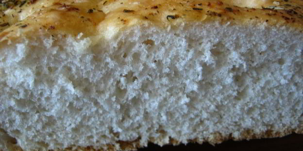 фокачча на минеральной воде