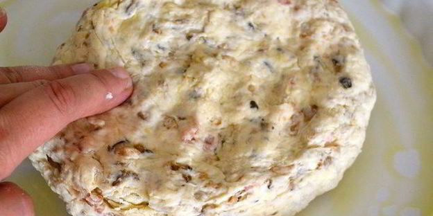 фокачча по-деревенски — focaccia rustica