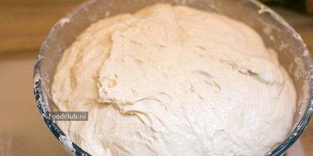 фокачча с чесноком и розмарином