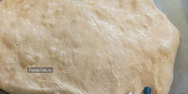 фокачча с чесноком и розмарином