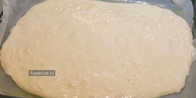 фокачча с чесноком и розмарином