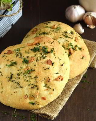 Фокачча с чесноком