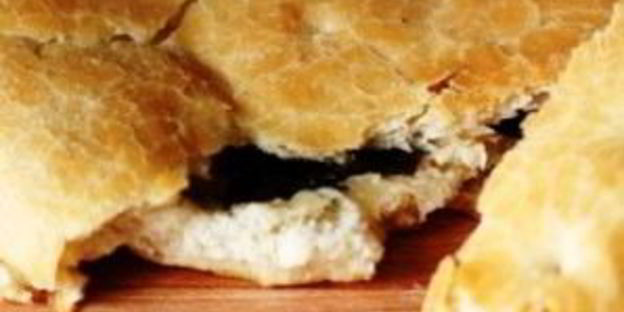 фокачча с сыром и базиликом